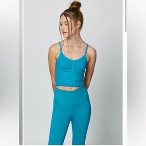 Spiritual Gangster NWT Capri Blue Love Sculpt Leggings and Hart Crop Tank SET